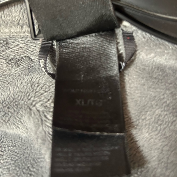 The North Face Black Performance Windstopper Jacket with Gray Collar - Picture 9 of 10